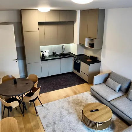 Dunja Boutique With Balcony Apartamento *