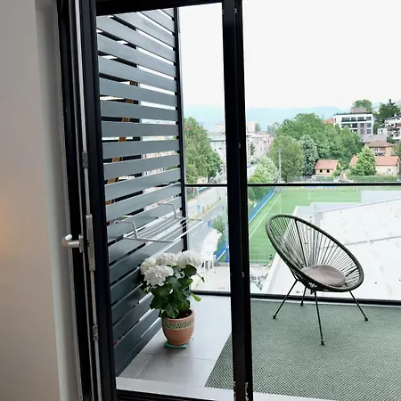 Dunja Boutique With Balcony Apartamento *